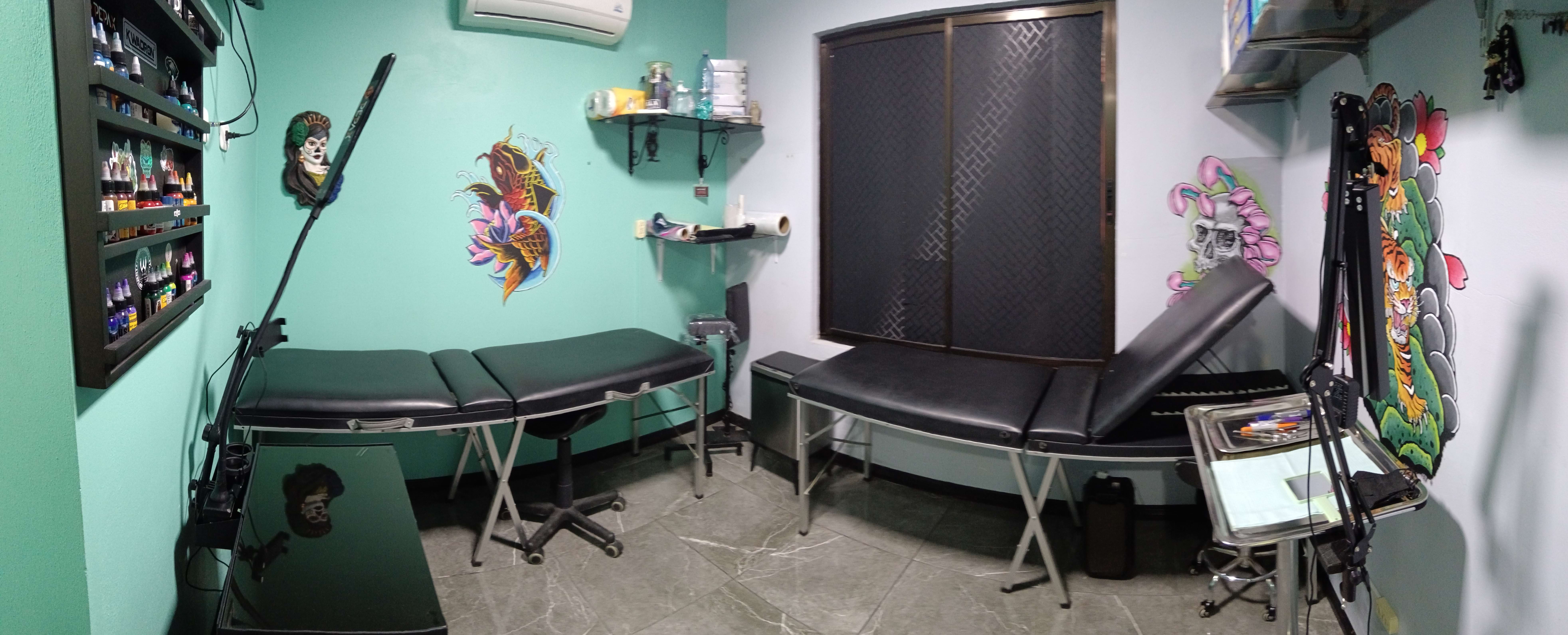 Imagen del estudio de tatuajes y perforaciones de Rolo Tattoo & Wen Body Piercer